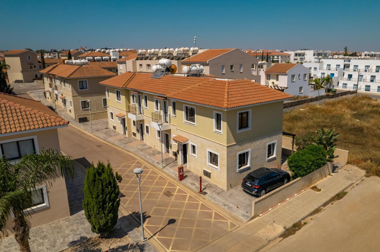 Kyklades Maisonette For 6 People Protaras Exteriör bild